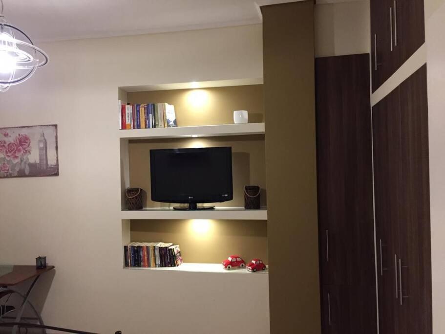 Home In The Heart Of City أثينا المظهر الخارجي الصورة